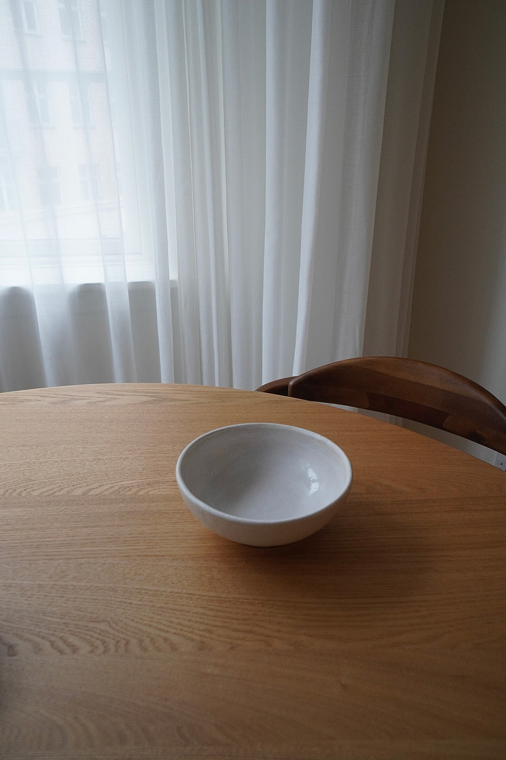 Bowl w. High Edge - Large - Cloud