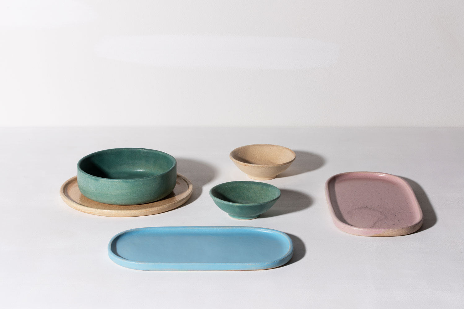 Bowl w. Low Edge - Oil Green
