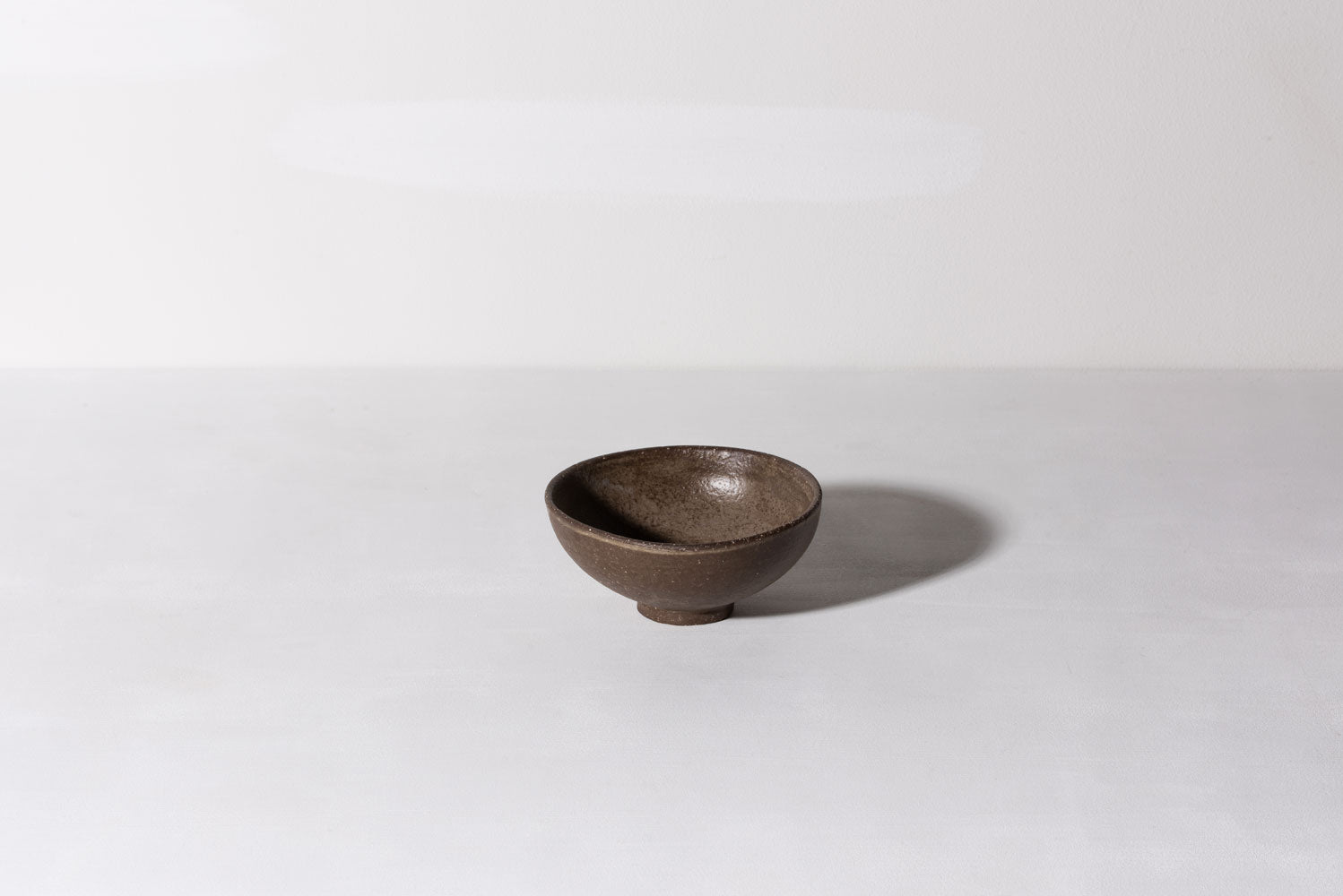 Bowl w. High Edge  - Brown